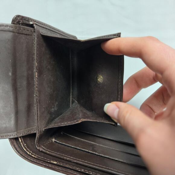 Louis Vuitton Brown Leather Epi Bifold Wallet - Picture 7 of 14